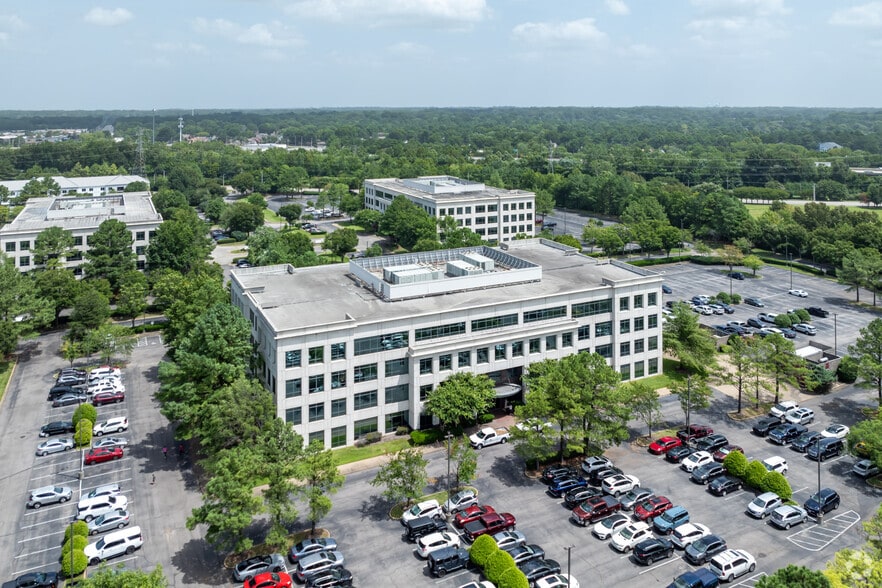 More Photos Of 6625 Lenox Park Dr, Memphis Office For Lease