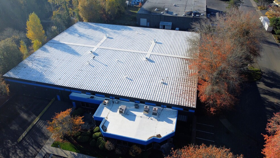 More Photos Of 5810 NE Skyport Way, Portland Manufacturing For Sale