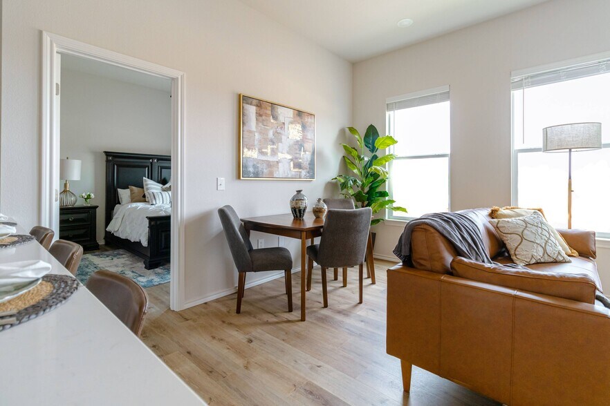 More Photos Of 167 Blue Bird Ln, Mineola Apartments For Sale