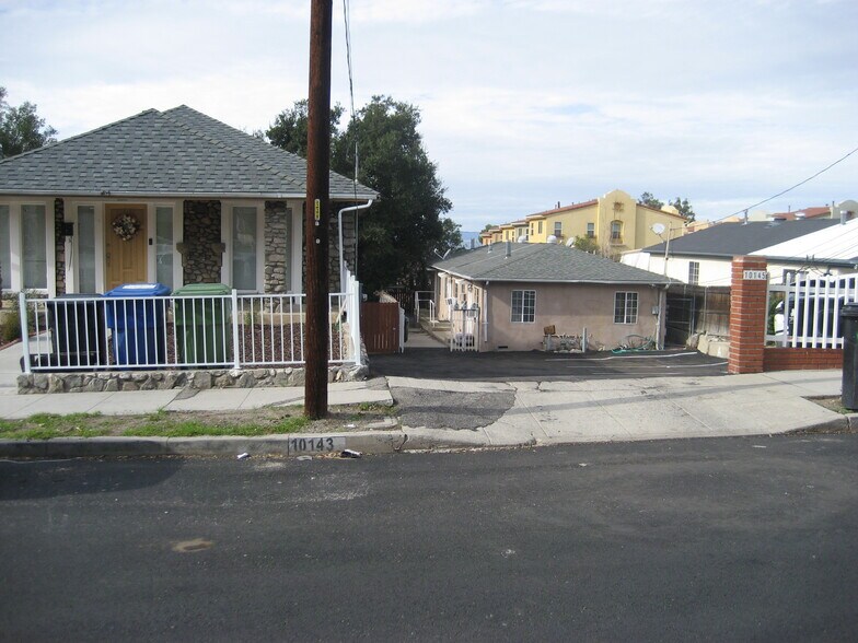 More Photos Of 10143-10145 Mountair Ave, Tujunga Apartments For Sale