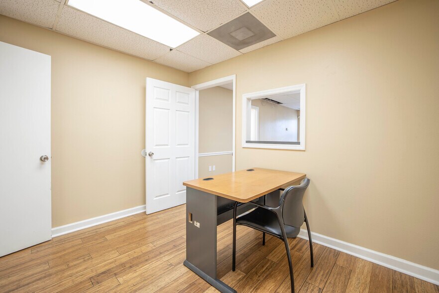More Photos Of 7212 US Highway 19, New Port Richey Office For Sale