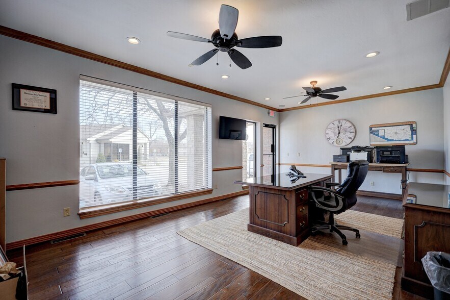 More Photos Of 4832 Richmond Square Dr, Oklahoma City Office For Sale
