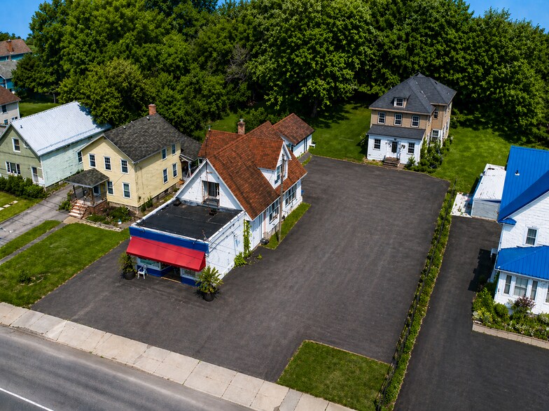 Primary Photo Of 301 E North St, Geneva Apartments For Sale