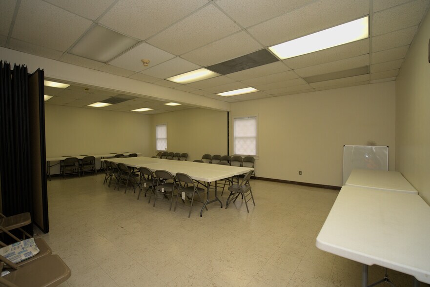 More Photos Of 4323 Primrose Rd, Columbus Religious Facility For Sale