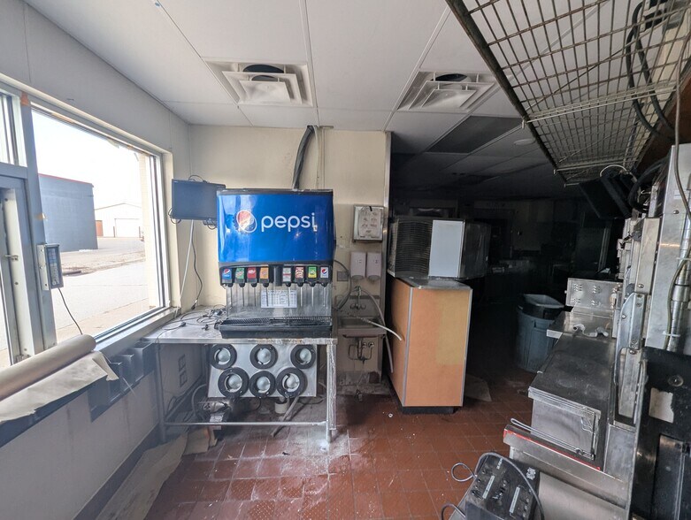 More Photos Of 3485 Court St, Pekin Fast Food For Sale