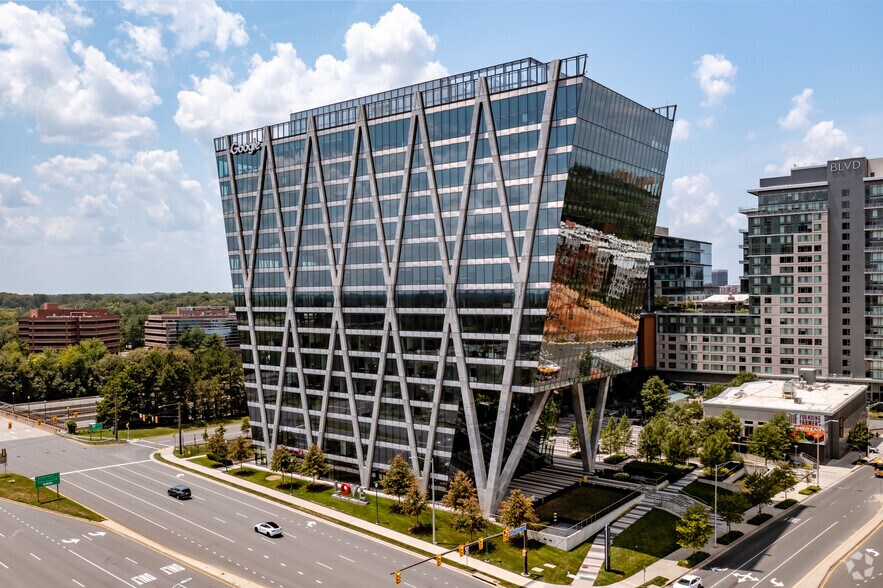 More Photos Of 1900 Reston Metro Plz, Reston Coworking Space