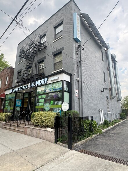 More Photos Of 425 S 8th Ave, Mount Vernon Storefront Retail Residential For Sale