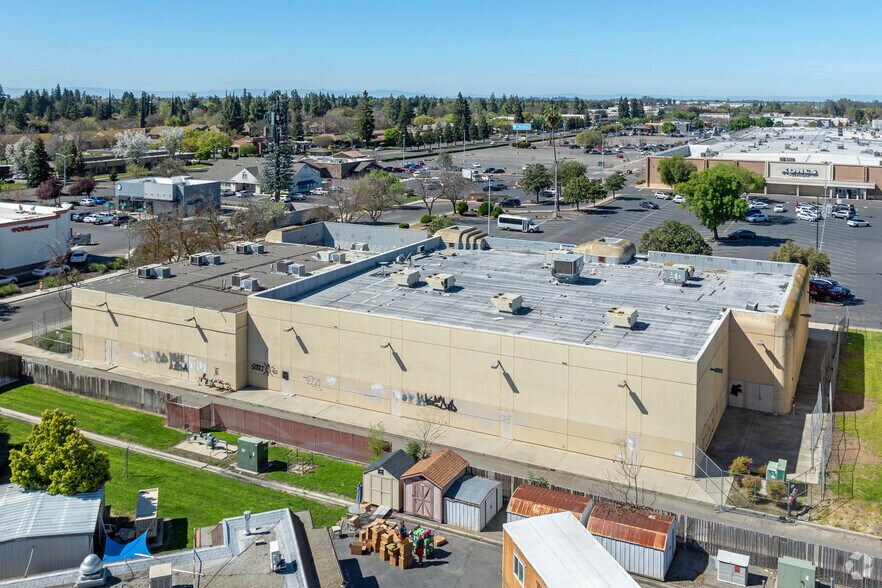 More Photos Of 645 Fairfield Dr, Merced Unknown For Lease