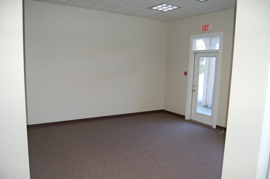 More Photos Of 96 N Main St, Carver Unknown For Lease