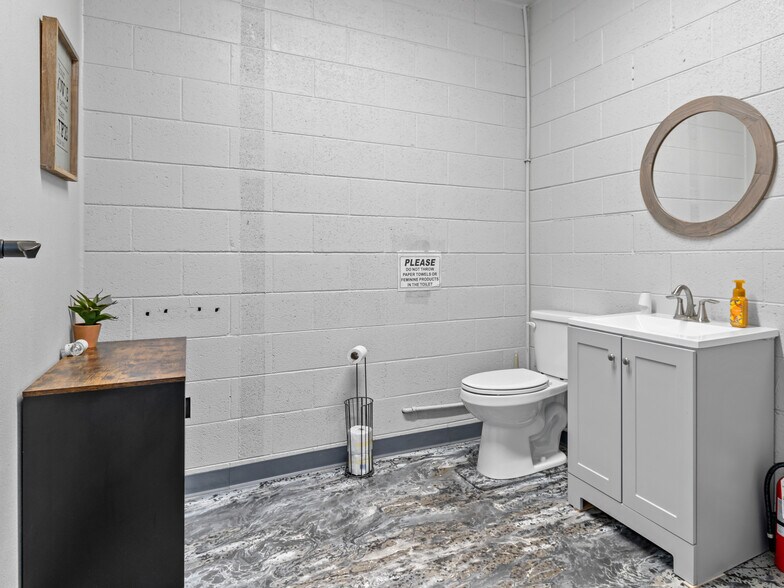 More Photos Of 15-37 Strong St, Brighton Freestanding For Sale