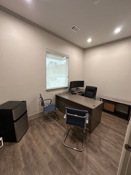 More Photos Of 17154 N Eldridge Pky, Tomball Medical For Lease