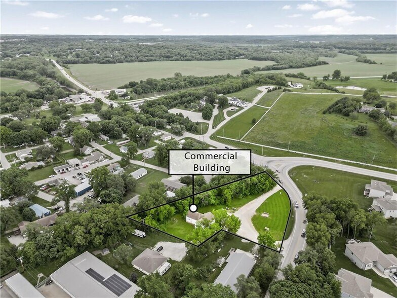 More Photos Of 505 MO-273 Highway, Tracy Freestanding For Sale