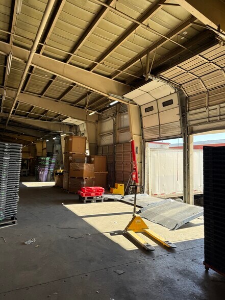 More Photos Of 3600 E 45th Ave, Denver Manufacturing For Sale