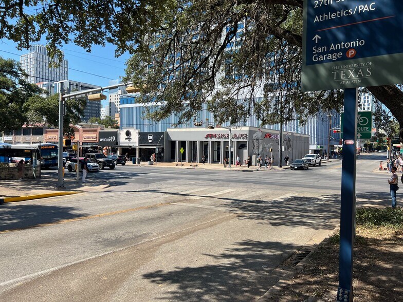 Primary Photo Of 2350 Guadalupe St, Austin Storefront For Lease