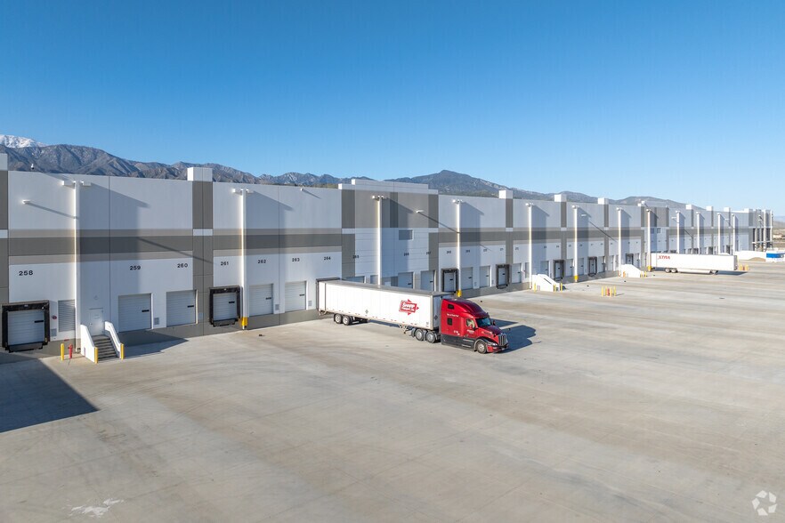 More Photos Of 2600 E John St, Banning Warehouse For Lease