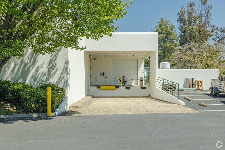 More Photos Of 107 Woodmere Rd, Folsom Research And Development For Lease