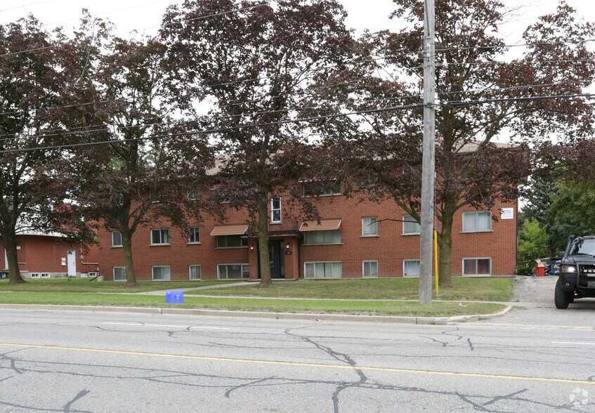 More Photos Of 146 Weber St N, Waterloo Apartments For Sale