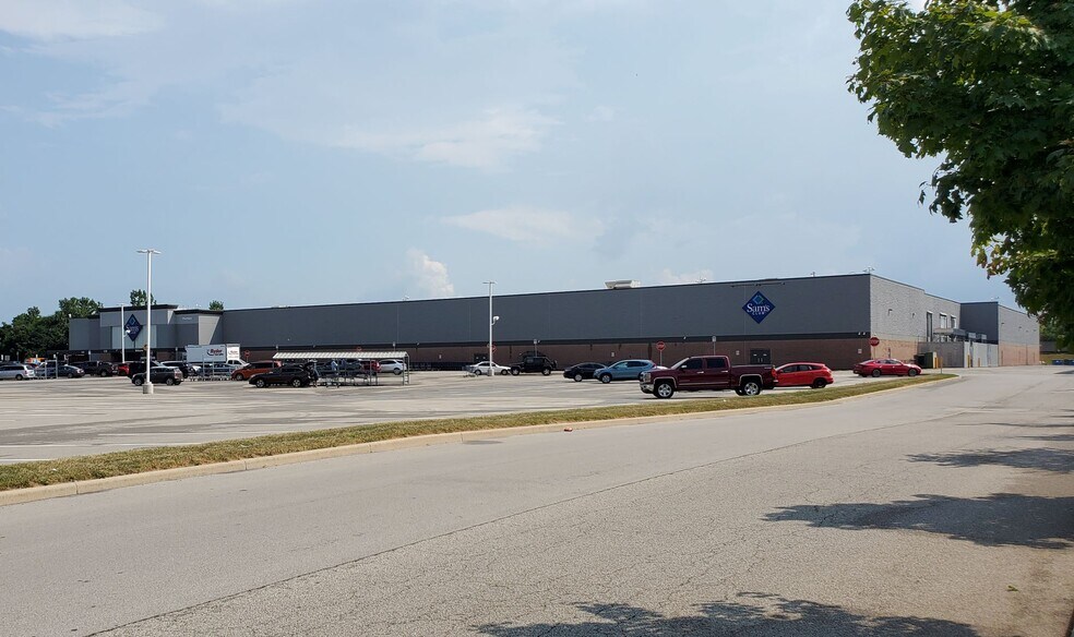 70357401 E 96th St, Indianapolis, IN 46250 For Lease