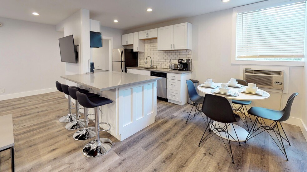 More Photos Of 1115 Hacienda Pl, West Hollywood Apartments For Sale