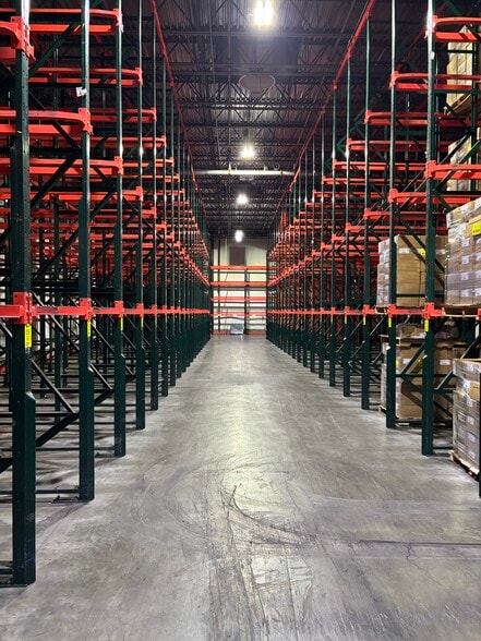 More Photos Of 2300 E Rice St, Sioux Falls Refrigeration Cold Storage For Sale