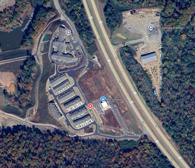 Primary Photo Of 405 Mountain Blvd S, Jasper Restaurant For Lease