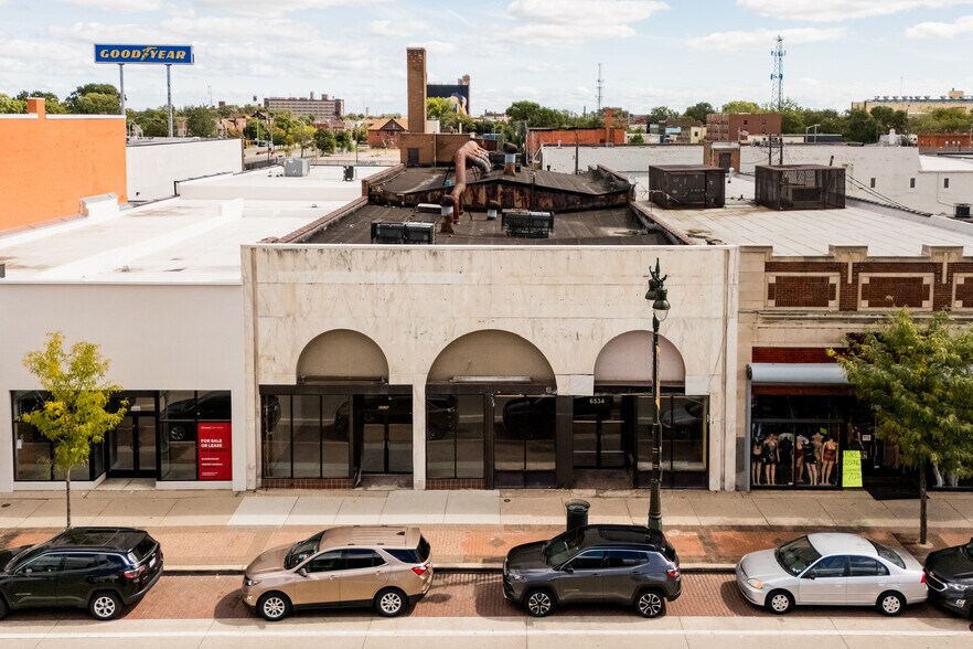 Primary Photo Of 6532 Woodward Ave, Detroit General Retail For Sale