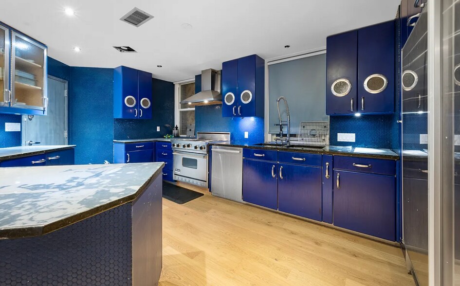 More Photos Of 253 W 28th St, New York Loft Creative Space For Lease