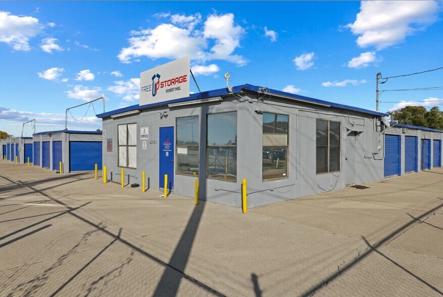 Primary Photo Of 7413 Wichita St, Fort Worth Self Storage For Lease