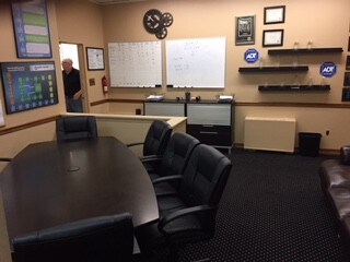 More Photos Of 10 Stuyvesant Ave, Lyndhurst Office For Lease