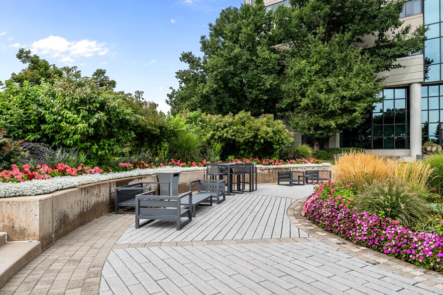 More Photos Of 5299 Dtc Blvd, Greenwood Village Office For Lease