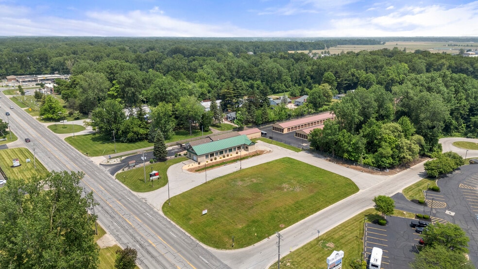 More Photos Of 7300 Lewis Ave, Temperance Carwash For Sale