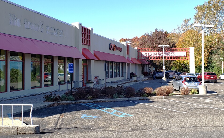 Primary Photo Of 2444 Boston Post Rd, Larchmont Land For Lease