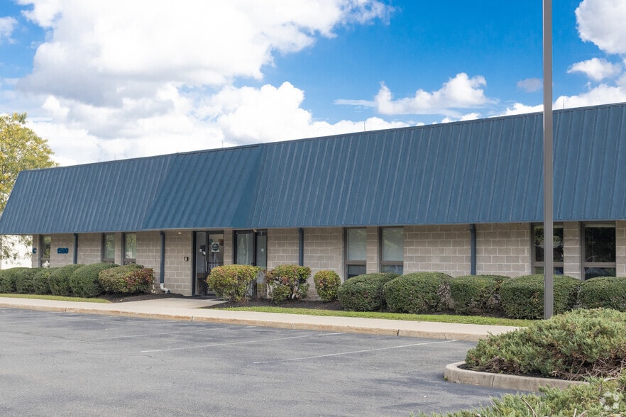 More Photos Of 1580 Reed Rd, Pennington Light Manufacturing For Lease