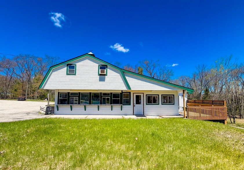 Primary Photo Of 214 W Mount Maria Rd, Spruce Restaurant For Sale