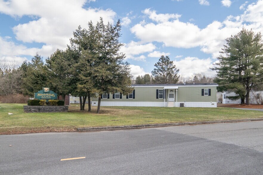 More Photos Of Graduate Drive, Ithaca Manufactured Housing Mobile Home Park For Sale