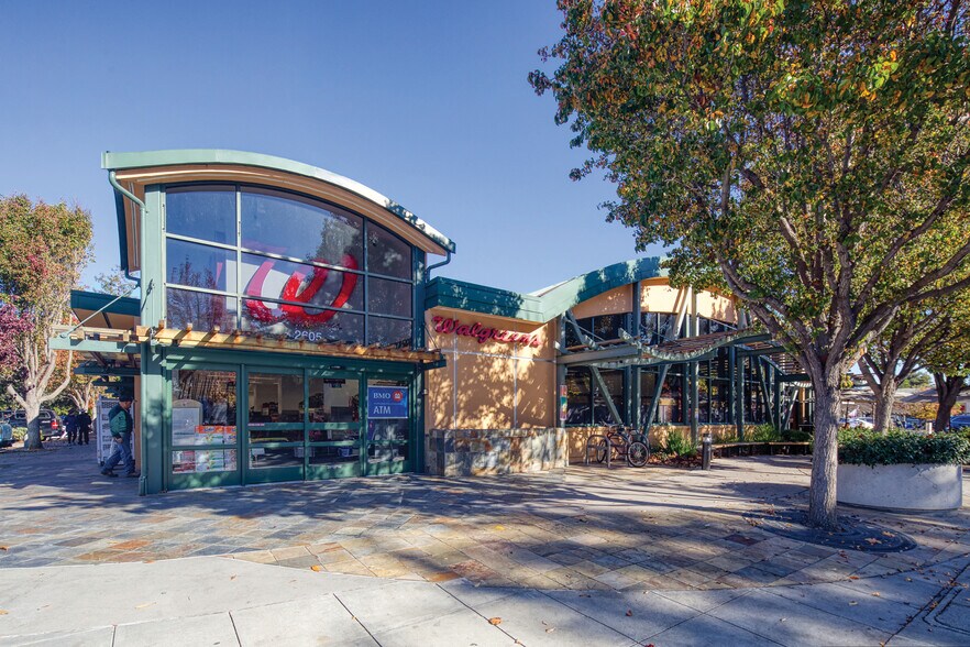 More Photos Of 2605 Middlefield Rd, Palo Alto Drugstore For Sale