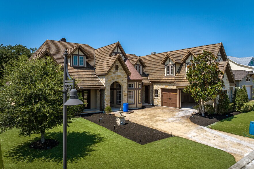 More Photos Of 18750 Interstate 45, Spring Unknown For Lease