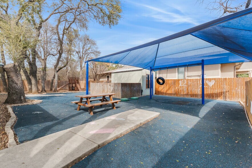 More Photos Of 14235 Blanco Rd, San Antonio Office For Sale