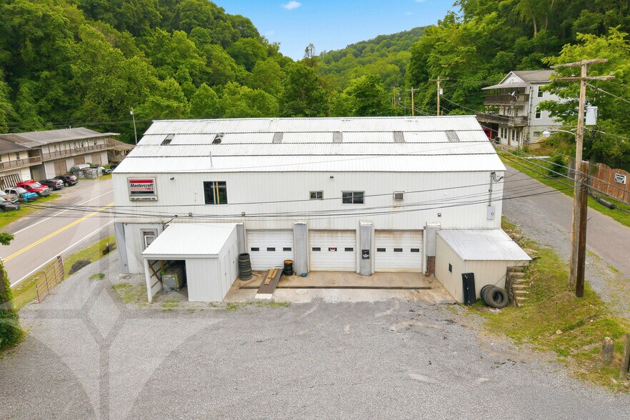 More Photos Of 622 Blue Horizon Dr, Morgantown Auto Repair For Sale
