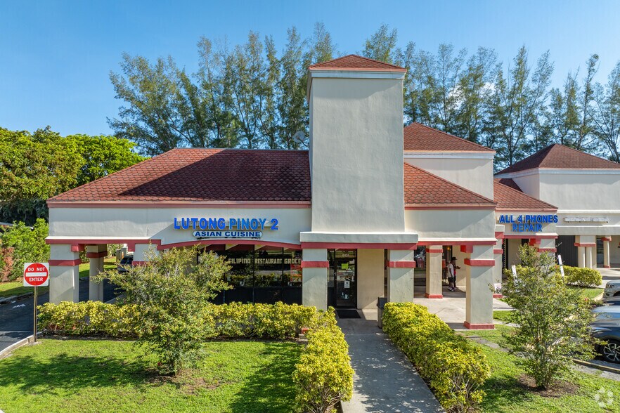 More Photos Of 8901-9131 Pembroke Rd, Hollywood Unknown For Lease