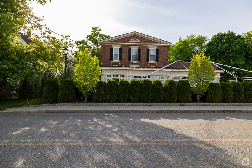 More Photos Of 20 Station Ave, Groton Restaurant For Sale