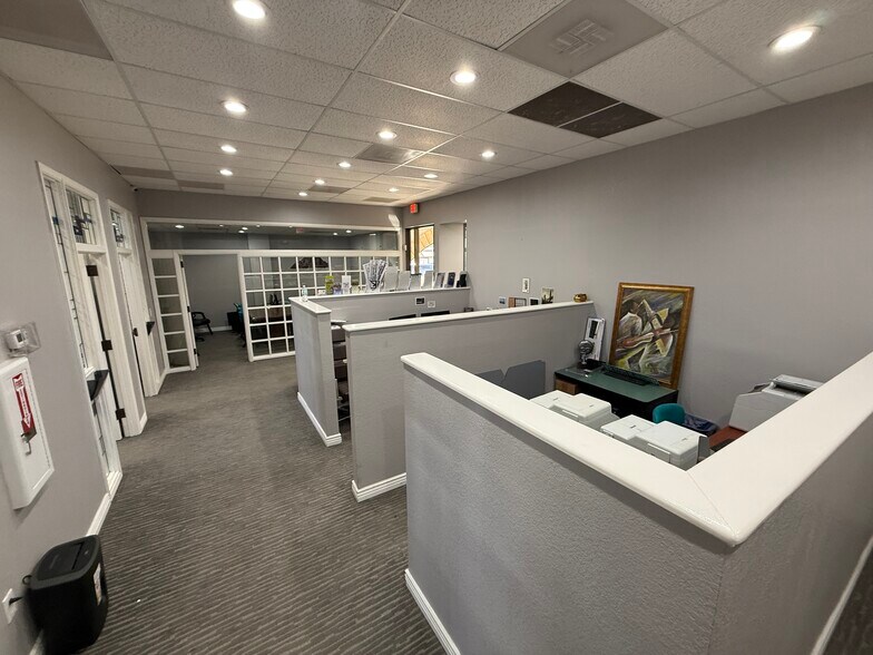 More Photos Of 299 Shadow Mountain Dr, El Paso Medical For Sale