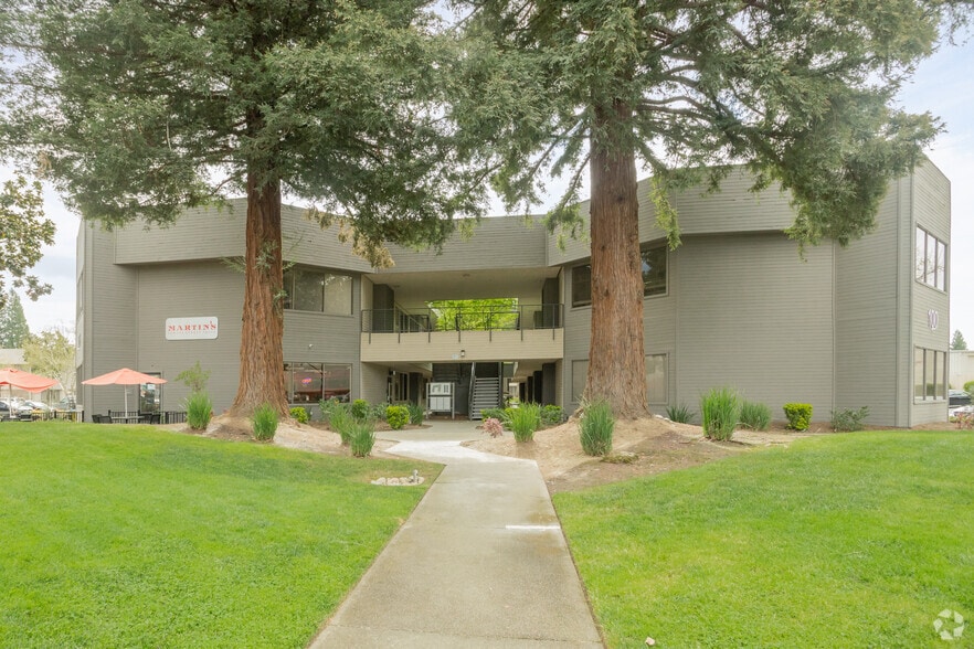 More Photos Of 11344 Coloma Rd, Gold River Unknown For Lease