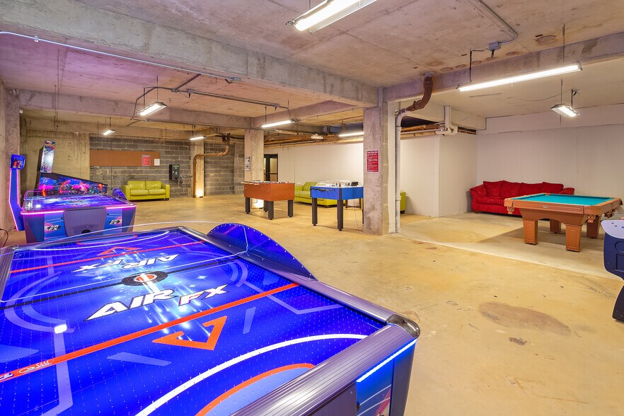 More Photos Of 4600 Duke St, Alexandria Apartments For Sale