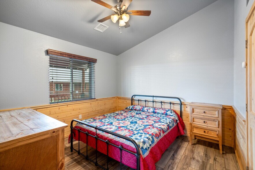 More Photos Of 2 County Road 2141 rd, Alpine Hotel For Sale