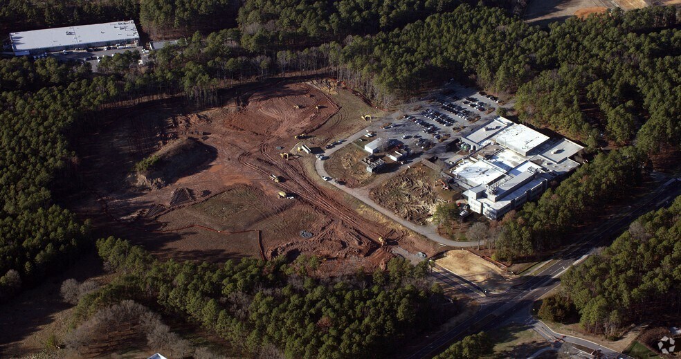 More Photos Of 8 Davis Dr, Durham Office For Lease