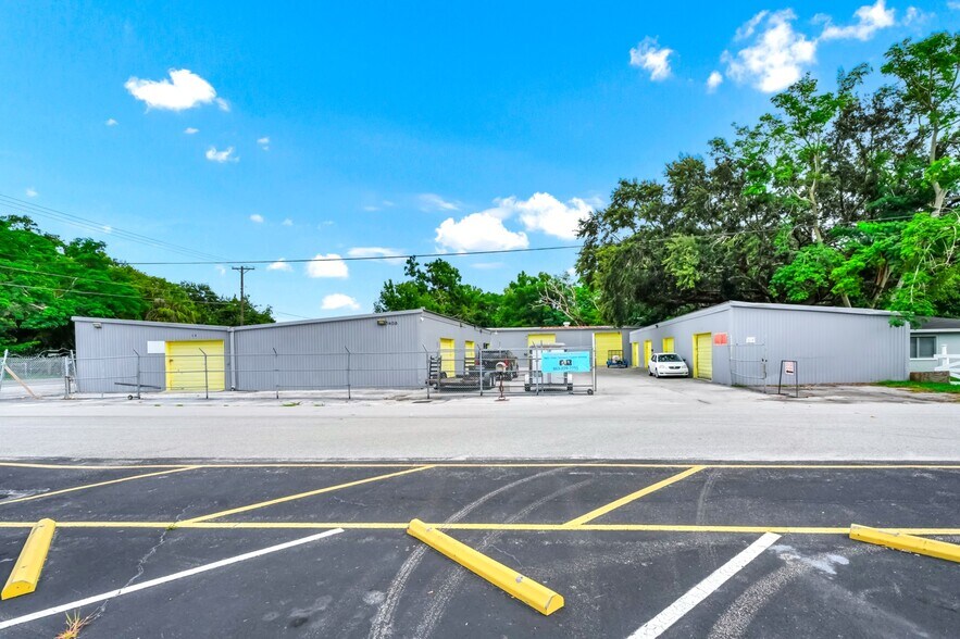 Primary Photo Of 3408 Avenue W NW, Winter Haven Warehouse For Sale