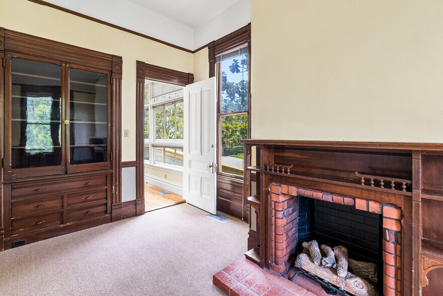 More Photos Of 603 Mission St, Santa Cruz Office For Sale