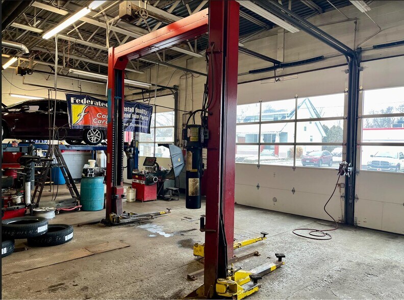 More Photos Of 1244 S Arlington St, Akron Auto Repair For Sale