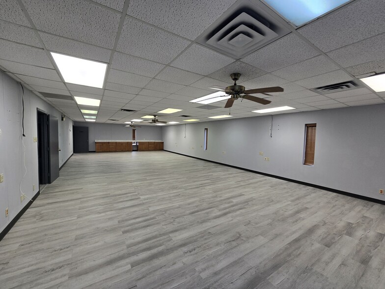 More Photos Of 2408 S 37th St, Temple Office For Lease